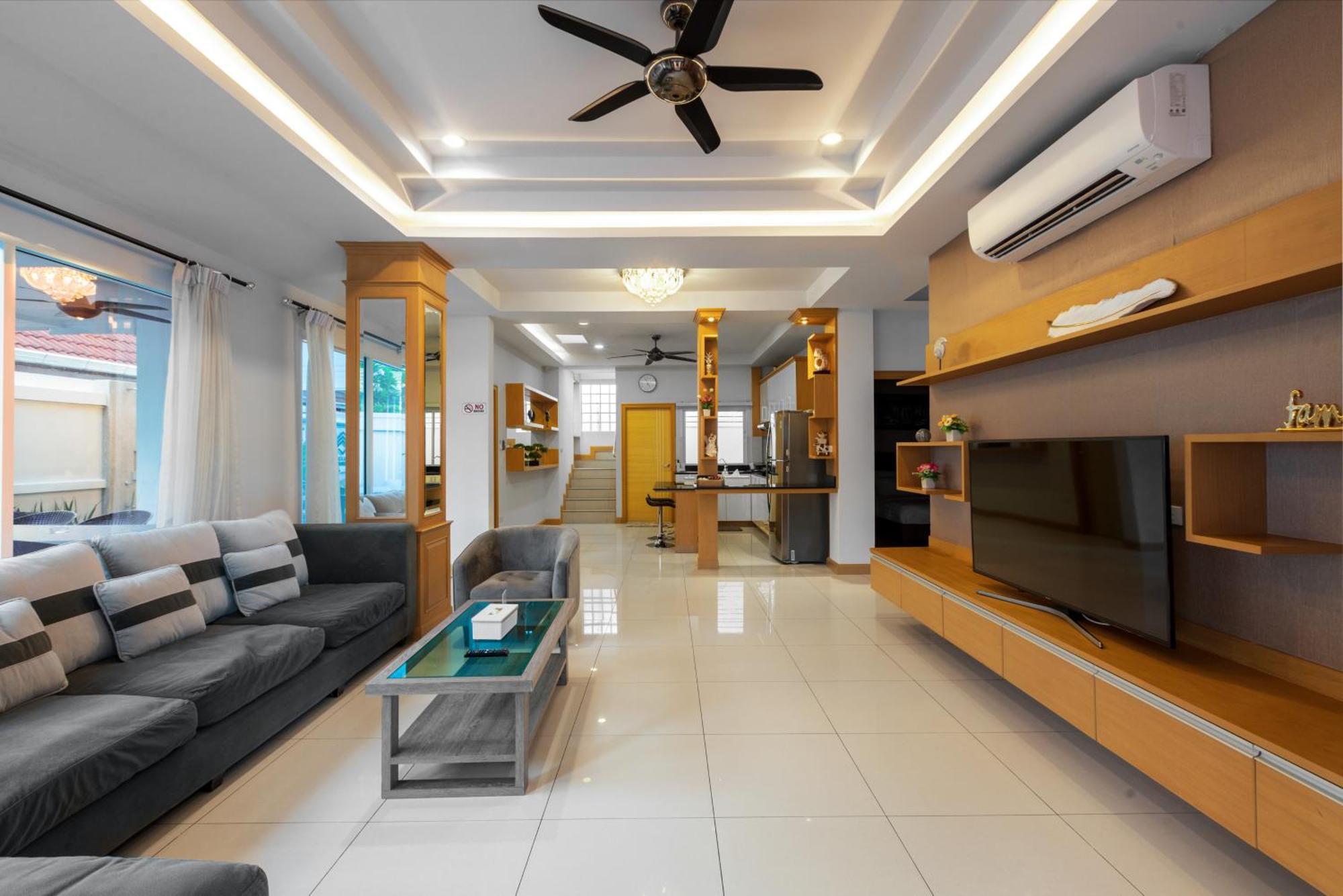 Pattaya Private Villa - Pool,Sauna,Snooker,Bbq Екстериор снимка