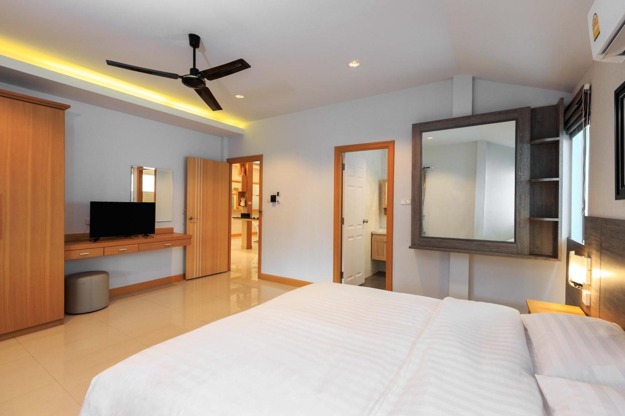 Pattaya Private Villa - Pool,Sauna,Snooker,Bbq Екстериор снимка