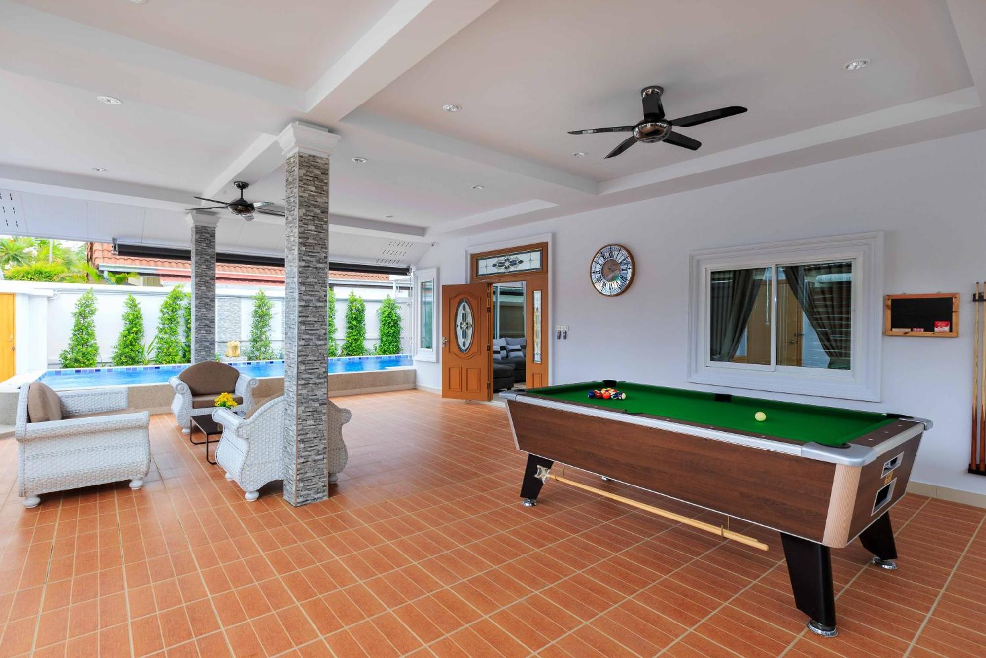 Pattaya Private Villa - Pool,Sauna,Snooker,Bbq Екстериор снимка