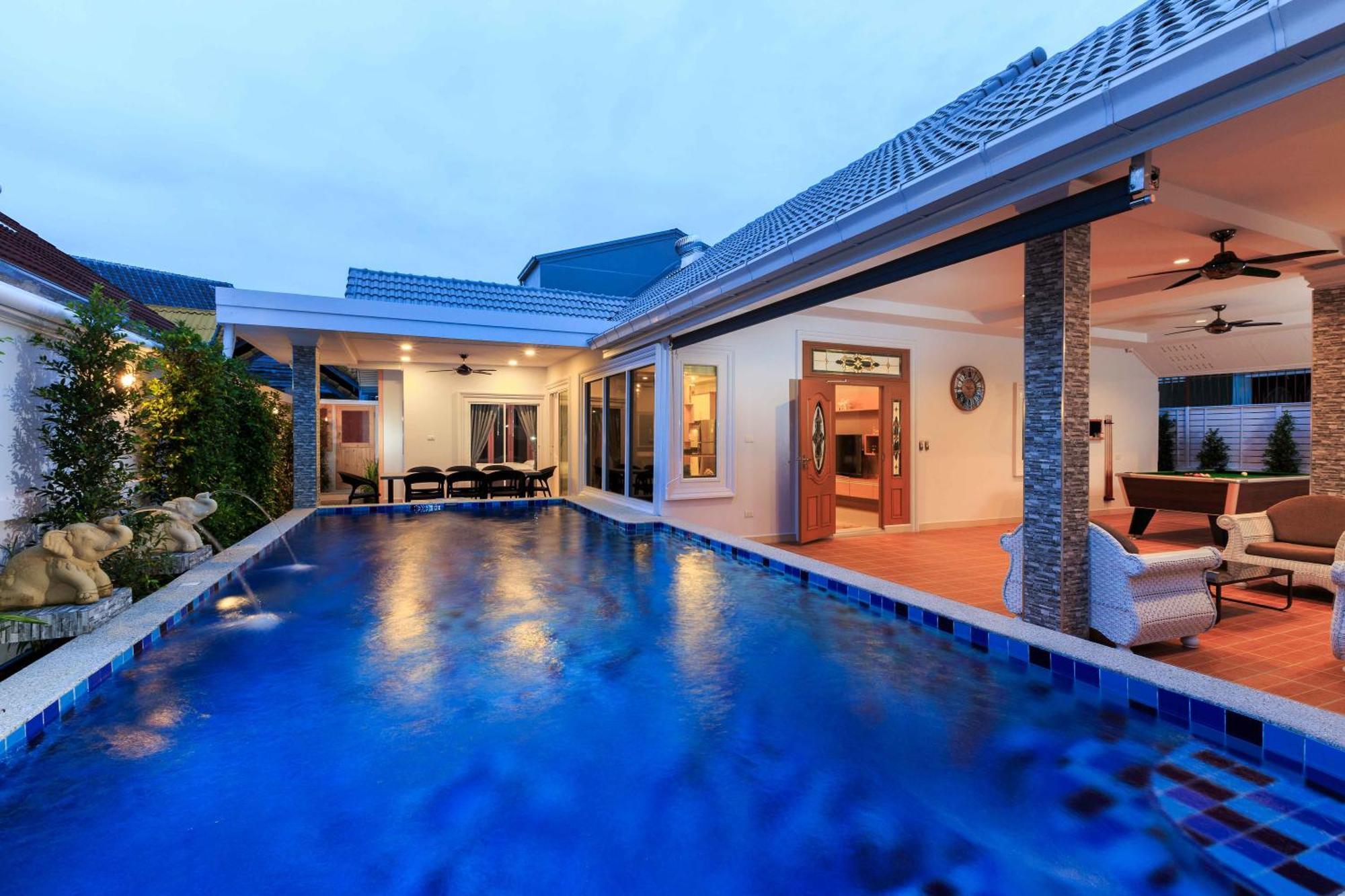 Pattaya Private Villa - Pool,Sauna,Snooker,Bbq Екстериор снимка