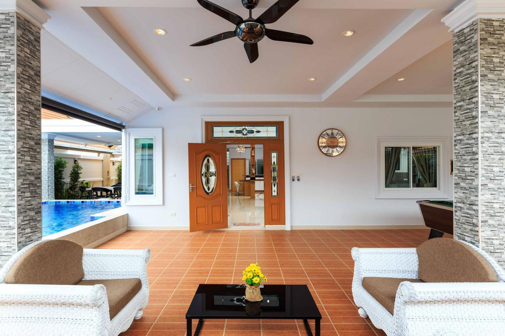 Pattaya Private Villa - Pool,Sauna,Snooker,Bbq Екстериор снимка